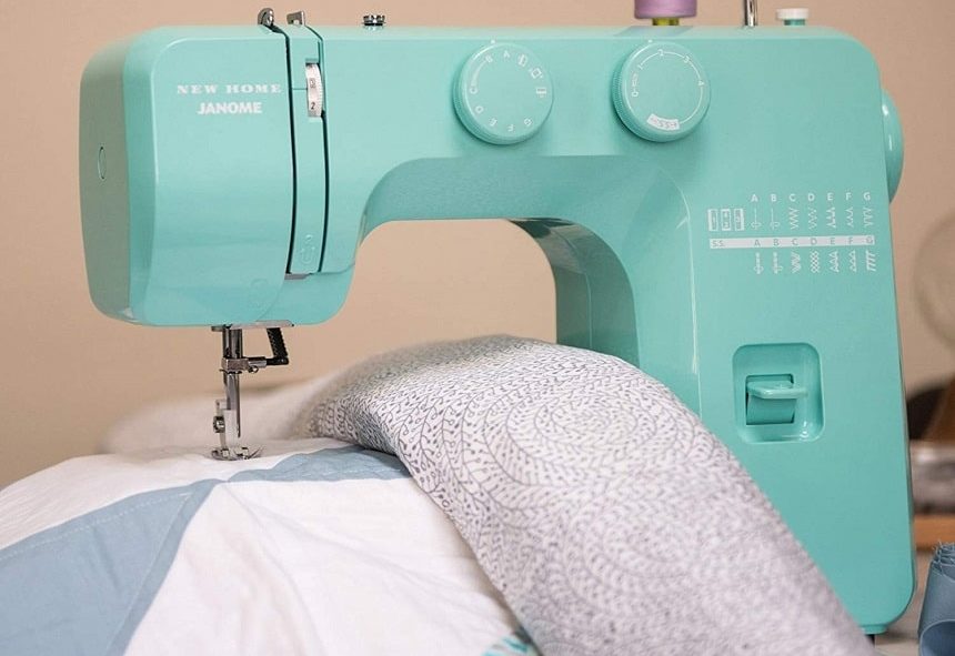 6 Best Portable Sewing Machines – Take It Wherever You Need It!