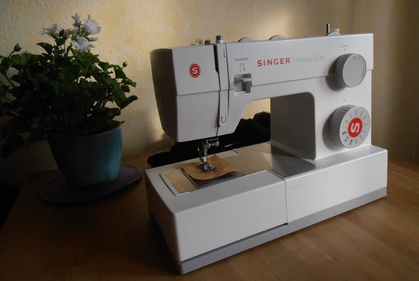 6 Best Sewing Machines Under $300 - Professional Results at an Affordable Price!
