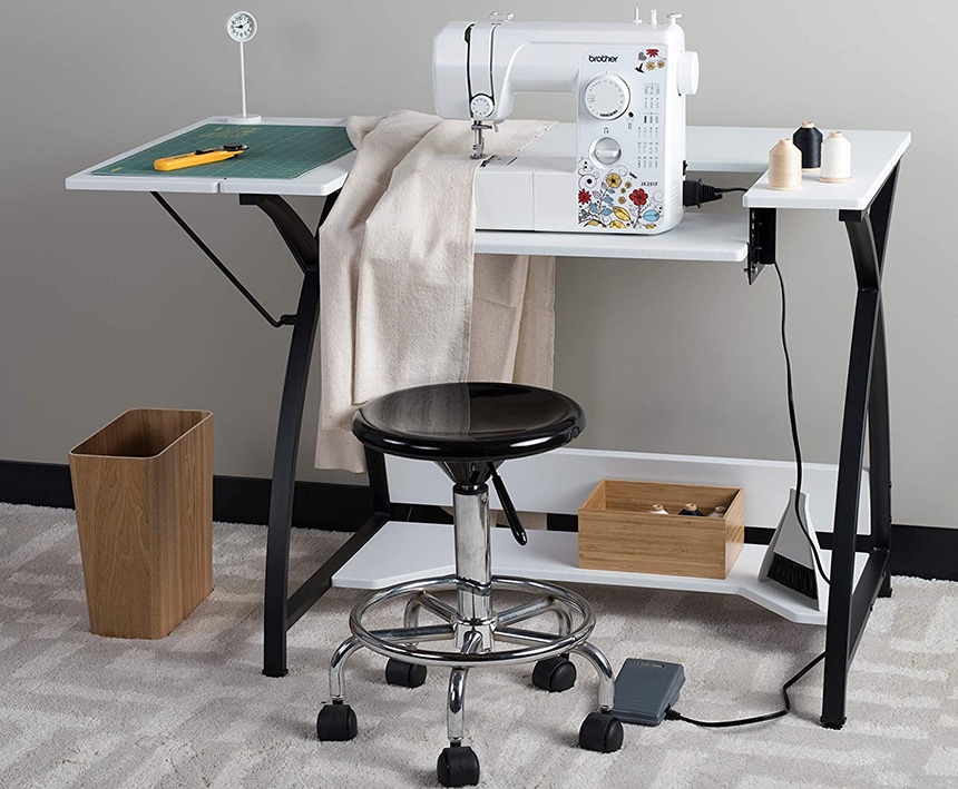 6 Best Fabric Cutting Tables – A Lot of Room for Your Projects!