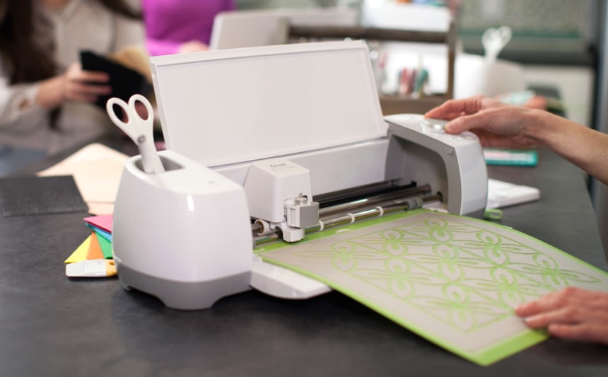 7 Best Cricut Machines that Can Do Plenty of Crafting Tasks with Ease