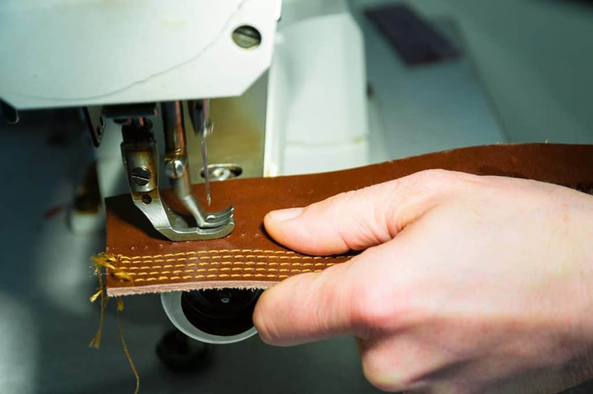 8 Best Sewing Machines for Leather - Work with Heavy Fabrics is Easy