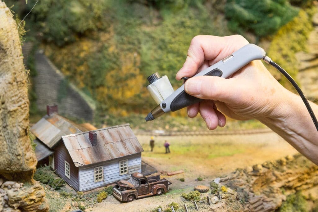12 Best Airbrushes for Models - Precise Patterns on Miniatures