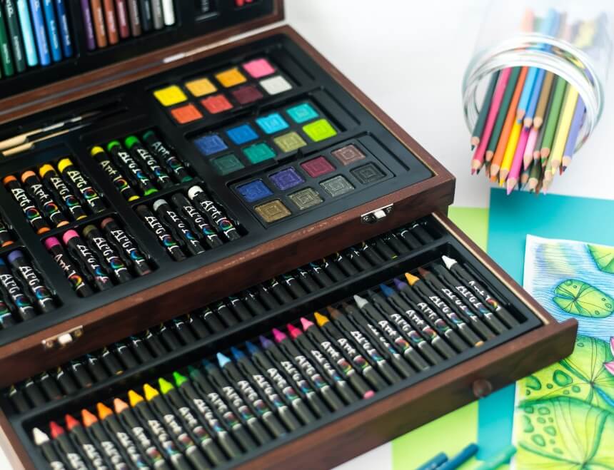 7 Outstanding Art Sets to Get Everything in One Buy