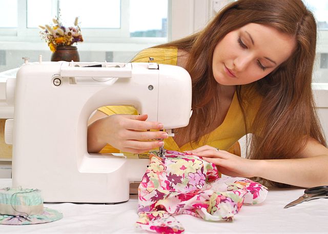 6 Best Sewing Machines Under $300 - Professional Results at an Affordable Price!