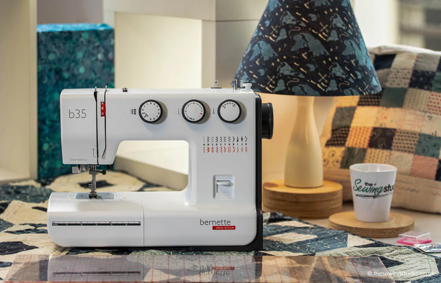 Mechanical vs Computerized Sewing Machine: What to Choose?