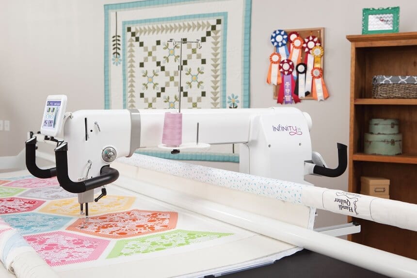 9 Best Long Arm Quilting Machines – the High-Quality Options for Any User! (Summer 2022)
